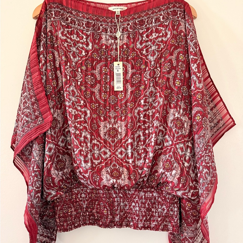 Max Studio Bojo Top Size S, Bohemian Geometric pattern in Red Vibrant color